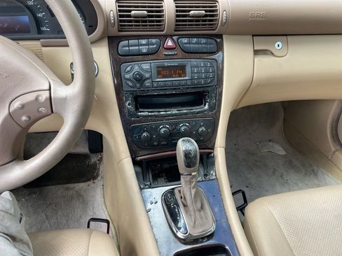 Used 2004 Mercedes-Benz C 240 Sedan image 11