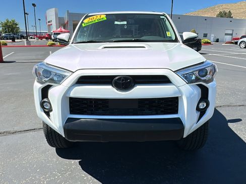 Used 2023 Toyota 4Runner TRD Off-Road Premium image 8
