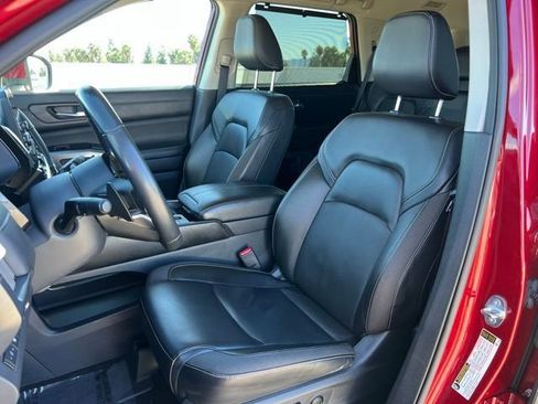 Used 2022 Nissan Pathfinder SL image 14
