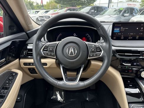Used 2023 Acura MDX SH-AWD image 16