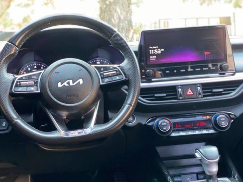 Used 2023 Kia Forte GT-Line w/ GT-Line Premium Package image 19
