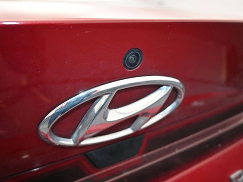 Used 2022 Hyundai Elantra SE w/ Cargo Package image 36