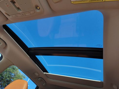 Used 2018 Nissan Rogue SL w/ Premium Package FWD image 30