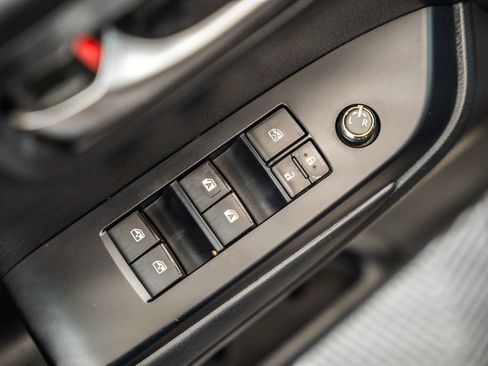 Used 2015 Toyota Highlander XLE FWD image 45