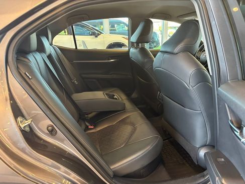 Used 2021 Toyota Camry XSE FWD image 28