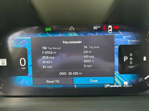 Certified 2025 Volvo XC60 B5 Plus w/ Protection Package Premier AWD/4WD image 27