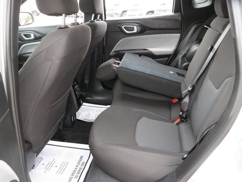 Used 2024 Jeep Compass Sport AWD/4WD image 28