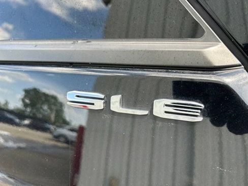 Used 2024 GMC Terrain SLE w/ Driver Convenience Package FWD image 52