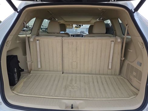 Used 2016 Toyota Highlander Limited Platinum AWD/4WD image 31