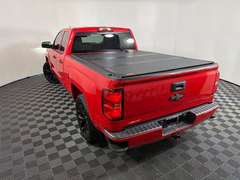 Used 2018 Chevrolet Silverado 1500 Custom w/ Custom Convenience Package RWD image 12