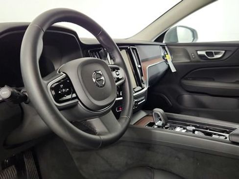 Certified 2026 Volvo V60 B5 Cross Country Plus w/ Climate Package AWD/4WD image 12