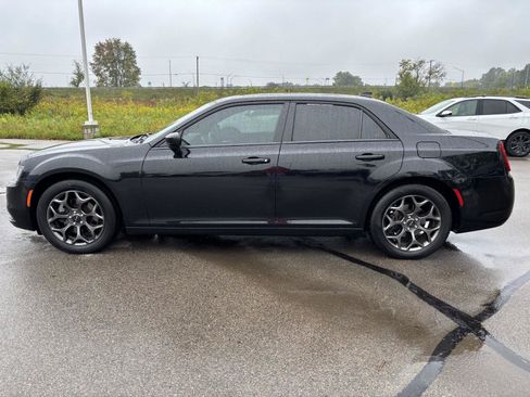 Used 2016 Chrysler 300 S AWD/4WD image 2
