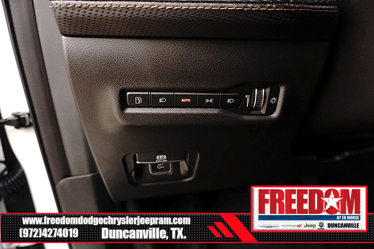 New 2026 Jeep Cherokee Overland AWD/4WD image 24