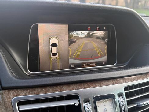 Used 2016 Mercedes-Benz E 400 Sedan image 24
