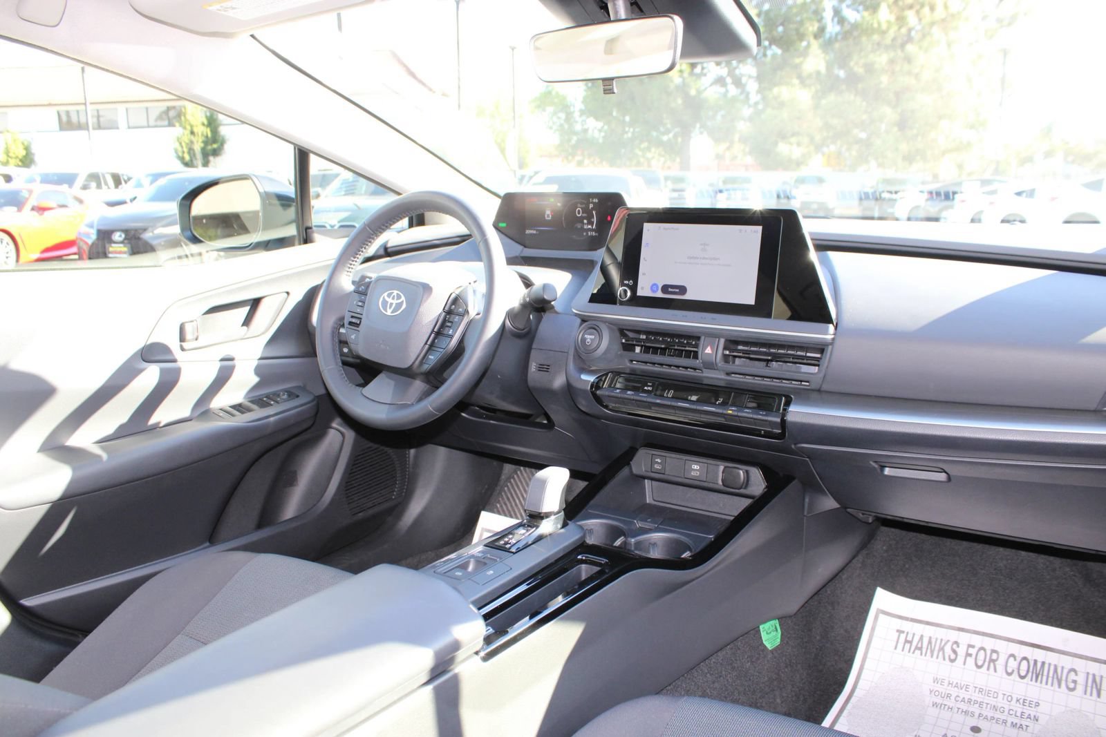 Used 2025 Toyota Prius LE FWD image 27