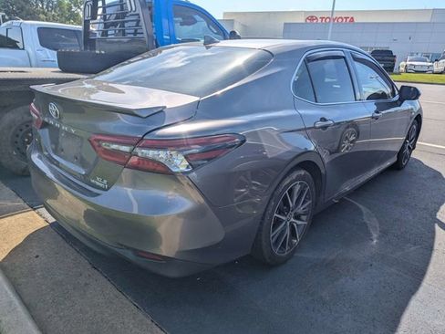 Used 2023 Toyota Camry XLE FWD image 3