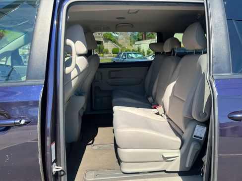 Used 2020 Kia Sedona LX FWD image 29