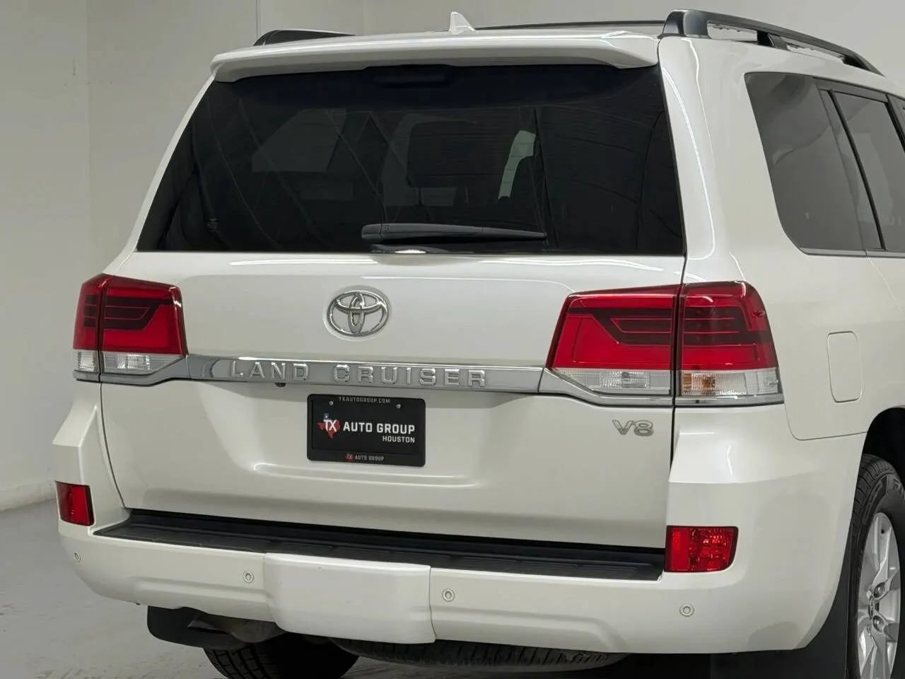 Used 2018 Toyota Land Cruiser AWD/4WD image 42