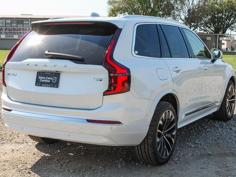 New 2026 Volvo XC90 T8 Ultra w/ Protection Package AWD/4WD image 6