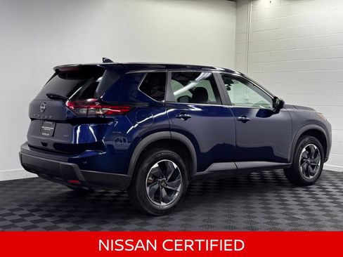 Certified 2025 Nissan Rogue SV AWD/4WD image 2