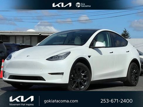 Used 2021 Tesla Model Y Long Range AWD/4WD image 1