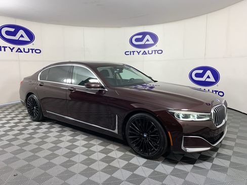 Used 2020 BMW 740i RWD image 1