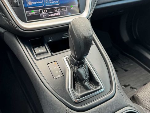 Certified 2024 Subaru Outback AWD/4WD image 20