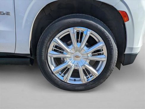 Used 2021 Chevrolet Tahoe High Country w/ Premium Package image 23