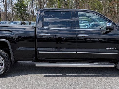 Used 2018 GMC Sierra 1500 Denali w/ Denali Ultimate Package AWD/4WD image 7