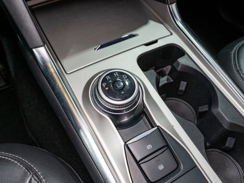 Used 2022 Ford Explorer XLT w/ Equipment Group 202A image 23