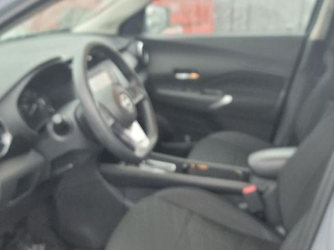 Used 2023 Nissan Kicks SV FWD image 11