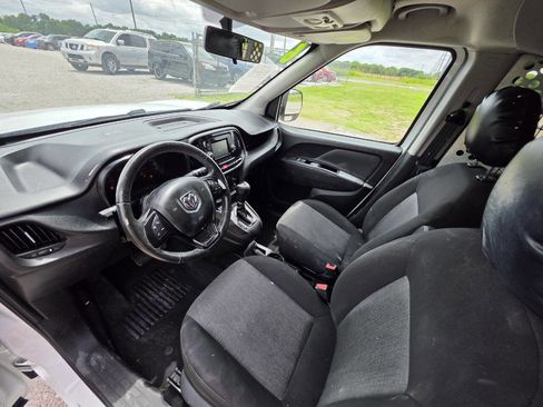 Used 2017 RAM ProMaster City Tradesman SLT w/ Rear Back-up Camera Group FWD image 4