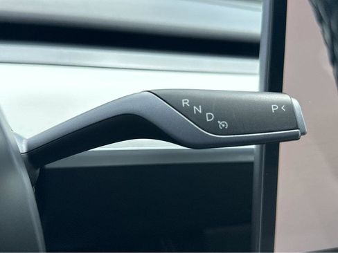 Used 2024 Tesla Model Y Performance AWD/4WD image 27