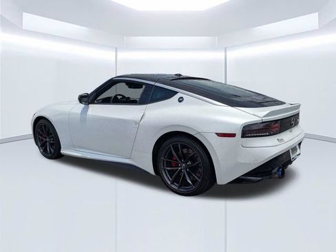 Used 2024 Nissan Z Performance w/ Floor Mat Package RWD image 6