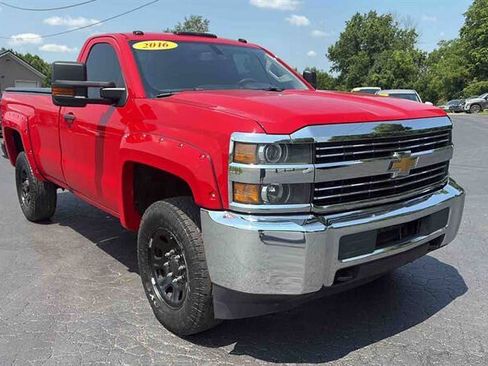 Used 2016 Chevrolet Silverado 2500 W/T w/ WT Convenience Package AWD/4WD image 2