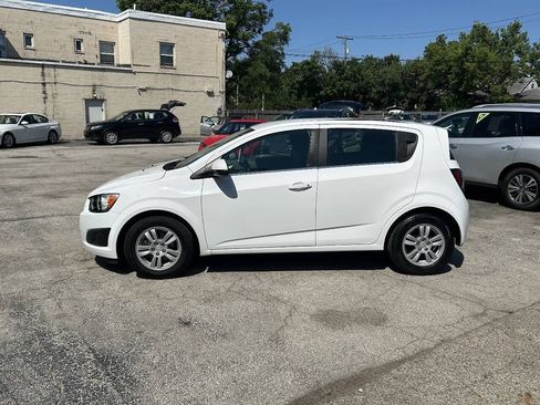 Used 2015 Chevrolet Sonic LT FWD image 4