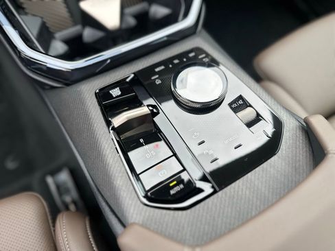 Used 2025 BMW X3 xDrive30i w/ Premium Package image 31