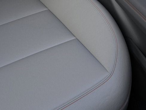 New 2026 Ford Explorer Active w/ Active Comfort Package RWD image 16