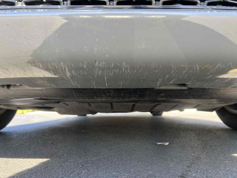 Used 2022 Chrysler Pacifica Touring-L image 69