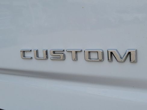Used 2024 Chevrolet Silverado 2500 Custom w/ Custom Value Package AWD/4WD image 9