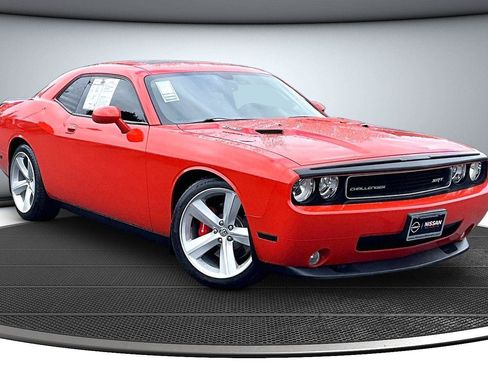 Used 2009 Dodge Challenger SRT8 w/ SRT Option Group II RWD image 1