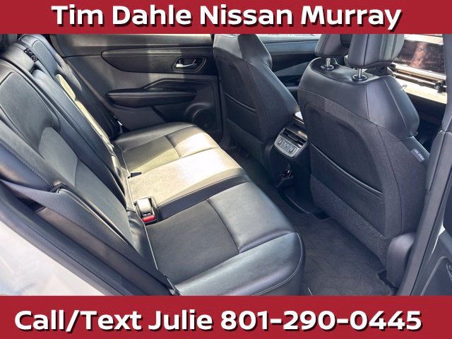 Used 2024 Nissan Ariya AWD image 20