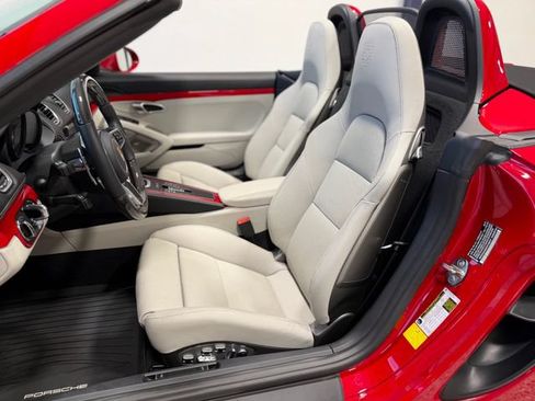 Used 2024 Porsche 718 Boxster GTS RWD image 23