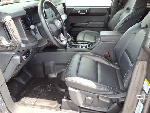 Certified 2025 Ford Bronco Badlands AWD/4WD image 21