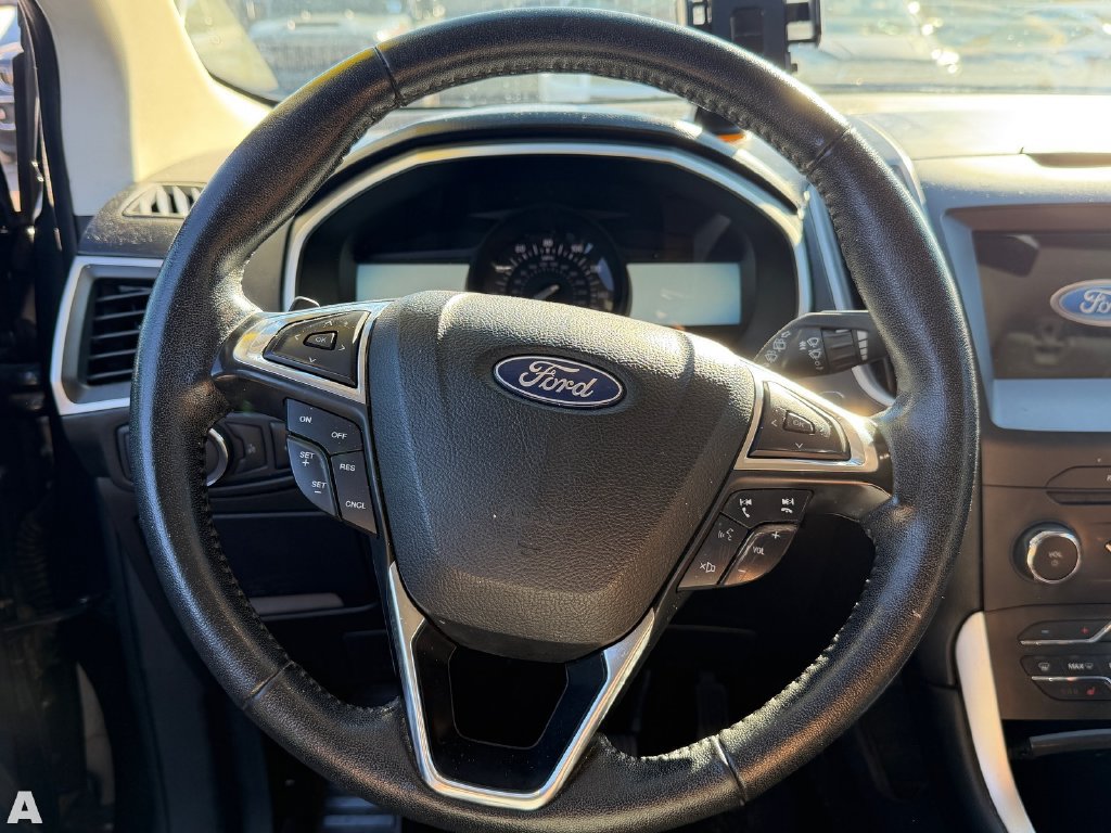 Used 2018 Ford Edge SEL w/ Equipment Group 201A FWD image 8