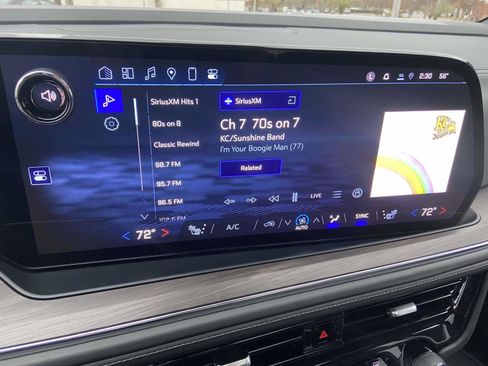 Certified 2025 Chevrolet Suburban Z71 w/ Comfort Package image 15