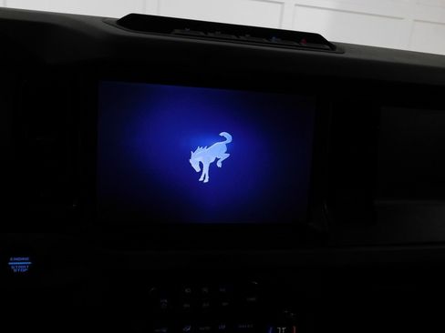 Used 2024 Ford Bronco Wildtrak image 48