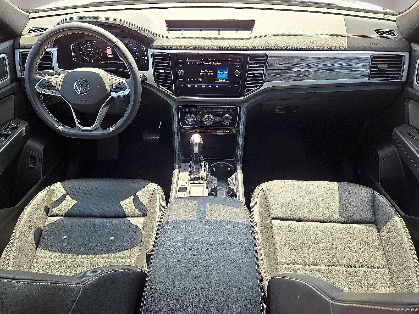 Used 2023 Volkswagen Atlas Cross Sport SE w/ Panoramic Sunroof Package FWD image 17