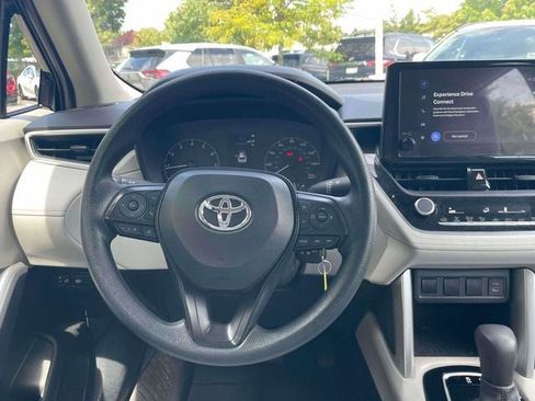 Used 2024 Toyota Corolla Cross L AWD/4WD image 16