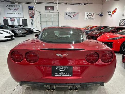 Used 2005 Chevrolet Corvette Coupe w/ Preferred Equipment Group RWD image 8